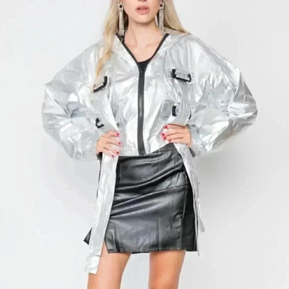 Stay on Trend! Silver is all over the streets! Silver Metallic Jacket - Picture 1 of 8